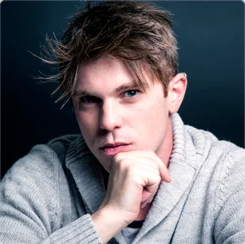 Marcos Trigueros, retrato 4