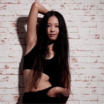 Maya Murofushi, retrato 4