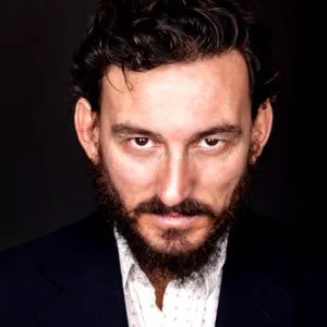 Agencia Actores Madrid 2Management - Oscar Corrales
