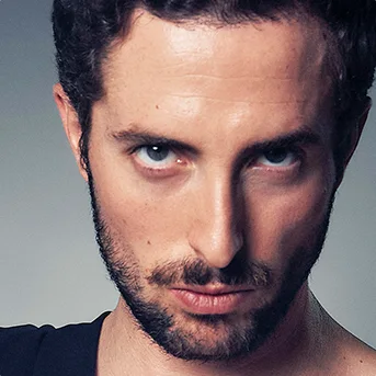 Rafael León, retrato 4