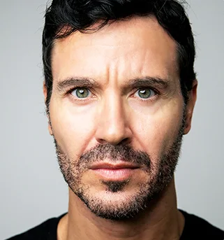 Sergio Lombardía, retrato 3