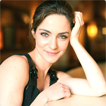 Valentina Corti, retrato 2